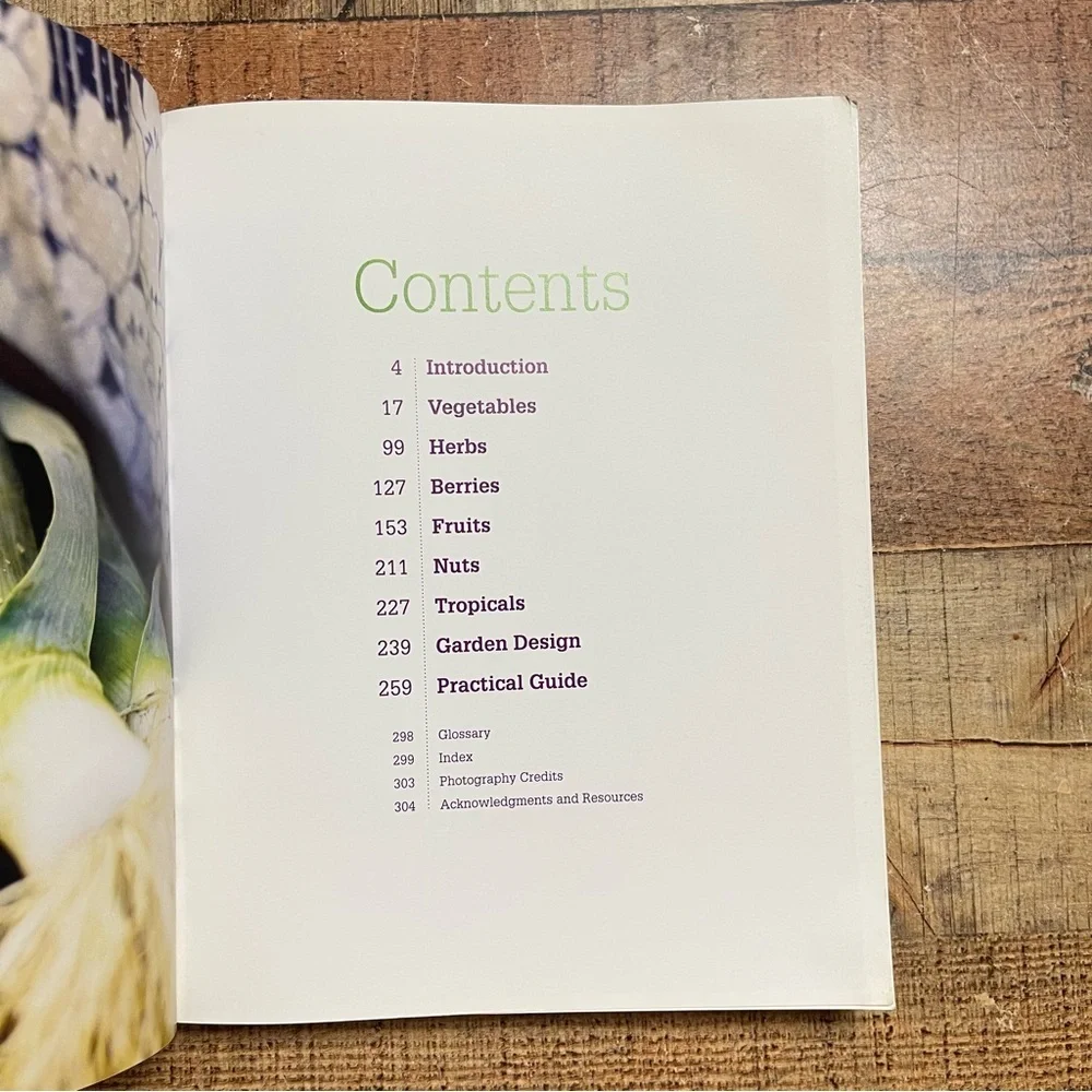 Sunset Western Garden Book of Edibles - Green Cover